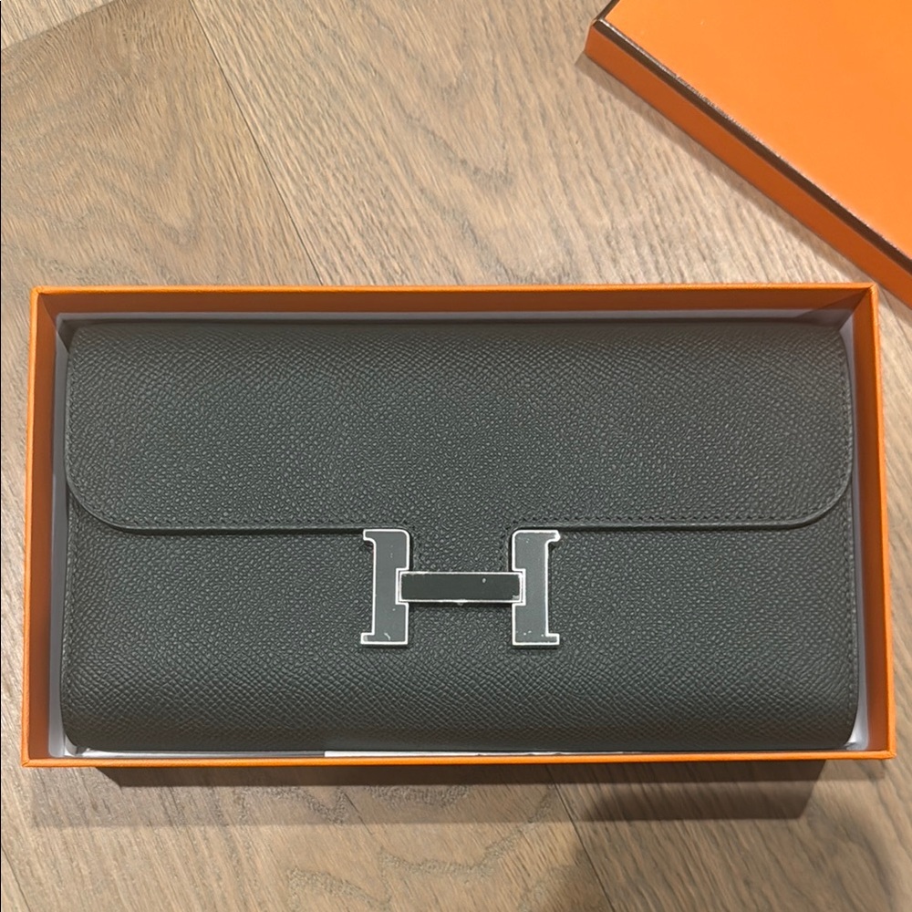 Hermes Constance To Go